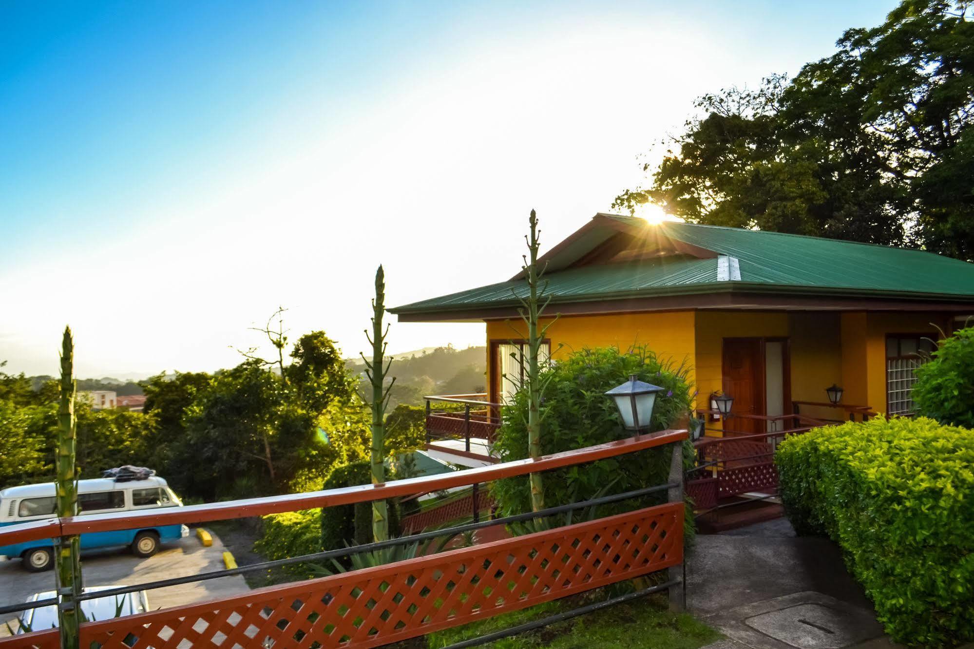 Ficus Lodge Monteverde Exteriör bild